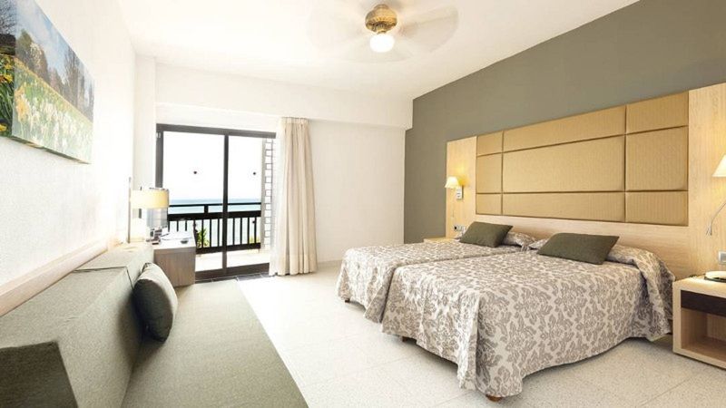 Hotel Talayot à Cala'N Blanes  Extérieur photo