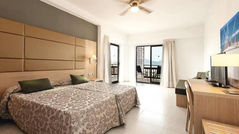 Hotel Talayot à Cala'N Blanes  Extérieur photo